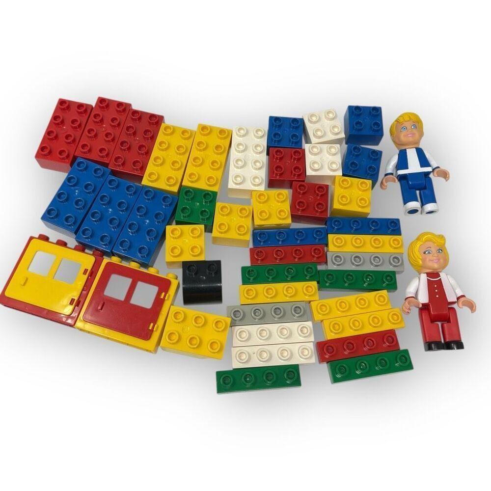 Vintage Tandem 1987 Family Figures Building Bricks Blocks Set 43 Pieces